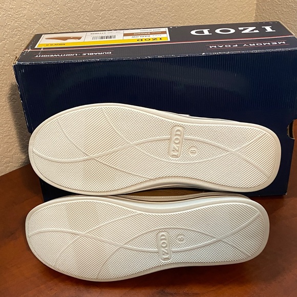 (CLEAR OUT PRICE!!!)IZOD Men's Barlow Casual Slip On Memory Foam Shoes ~ Brown - Picture 7 of 7